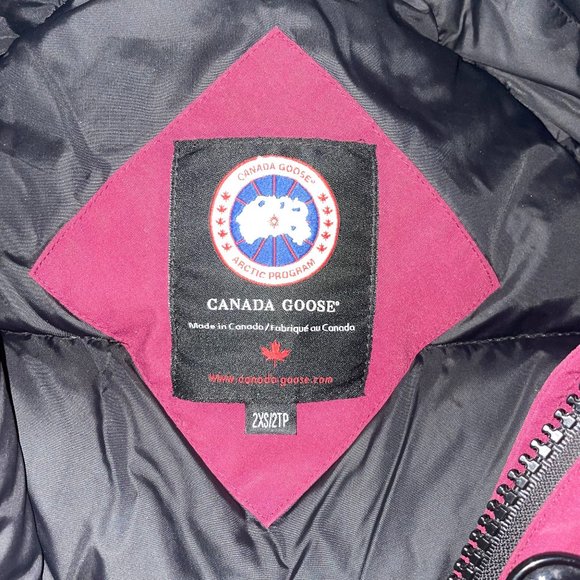 Authentic Canada Goose Chilliwack Bomber- Color: Limited Edition Plum - Picture 2 of 5